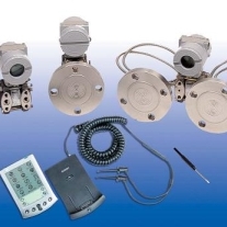 Druck–, Differenzdruck- und Temperaturtransmitter sowie Feldbuskomponenten von SMAR